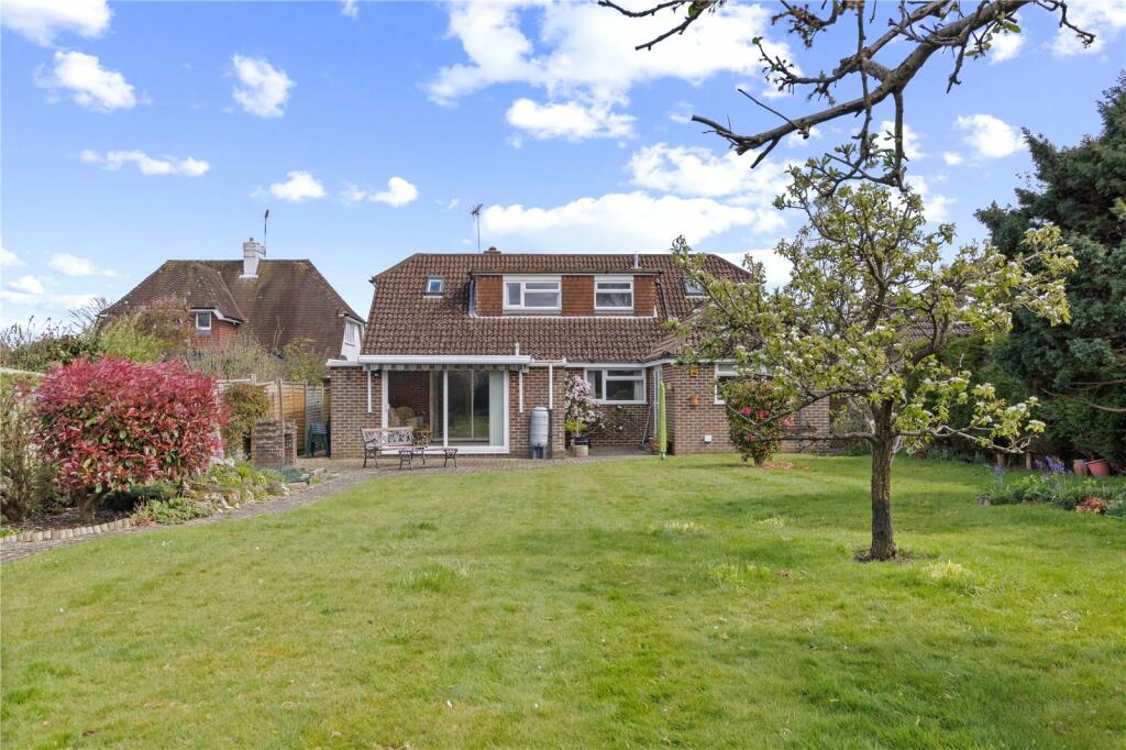 4 bedroom detached house for sale in Downview Road, Felpham, Bognor