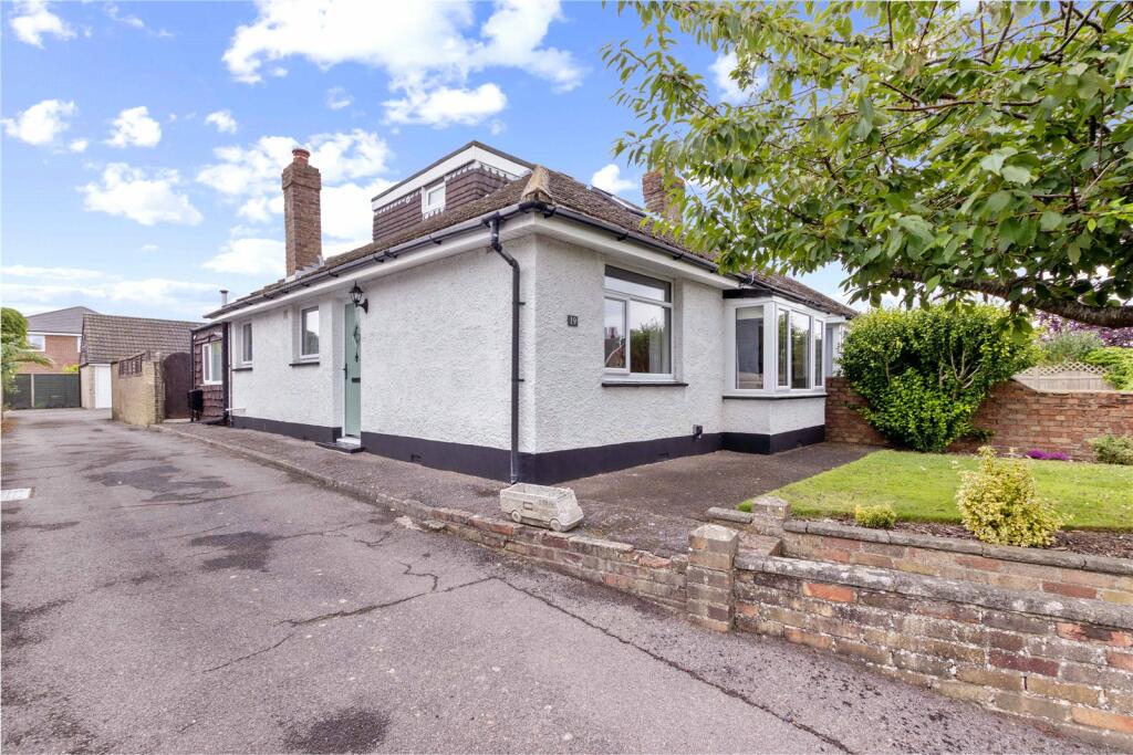 2 bedroom semidetached house for sale in North Bersted Street, Bognor