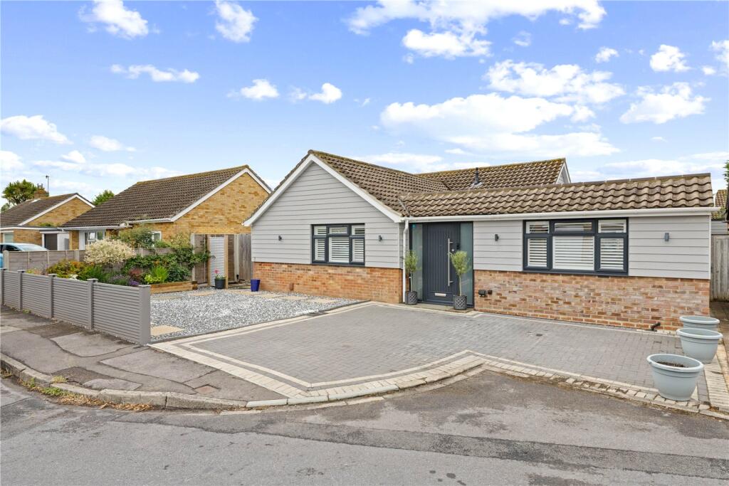 Main image of property: Yeomans Acre, Aldwick, West Sussex, PO21