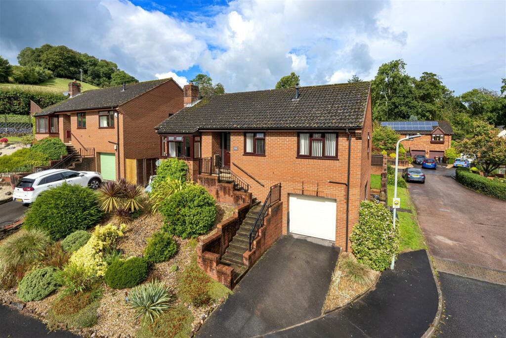 3 bedroom bungalow for sale in Ashley, Tiverton, EX16