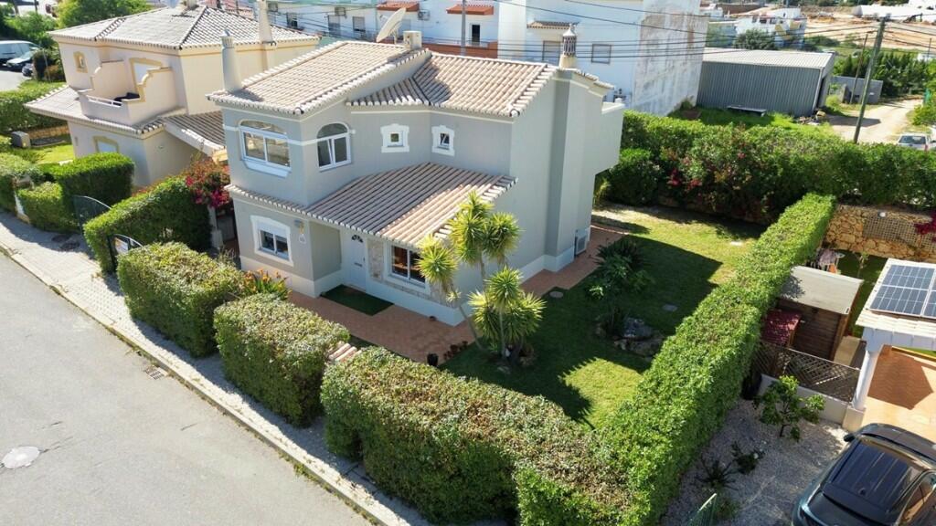 3 bedroom detached villa for sale in Portimão, Algarve, Portugal