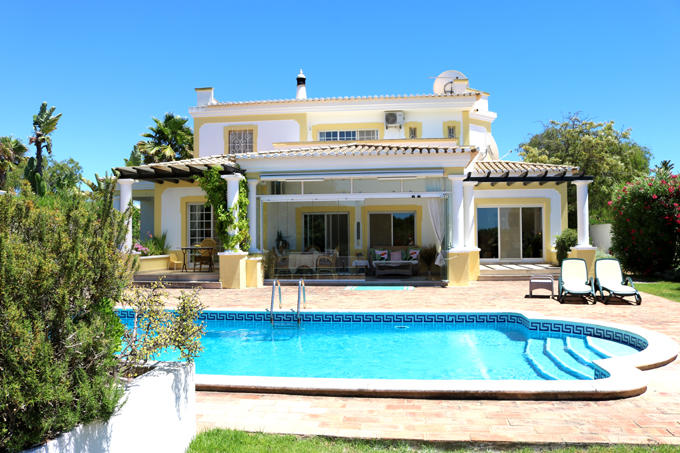 3 bedroom detached villa for sale in Alvor, Algarve, Portugal