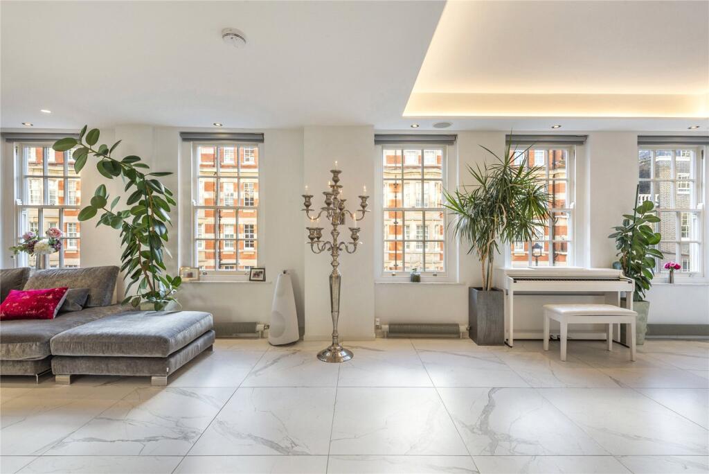 Main image of property: Lanchester Court, 
Seymour Street, W2