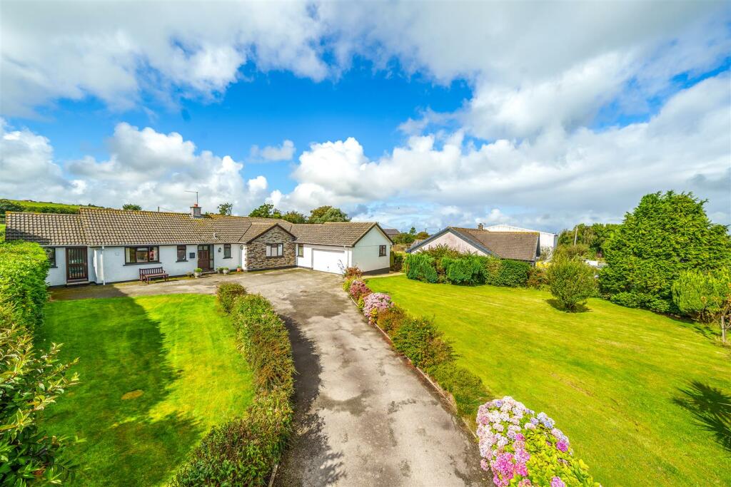 5 bedroom bungalow for sale in Belah Meadows, Otterham, Camelford, PL32