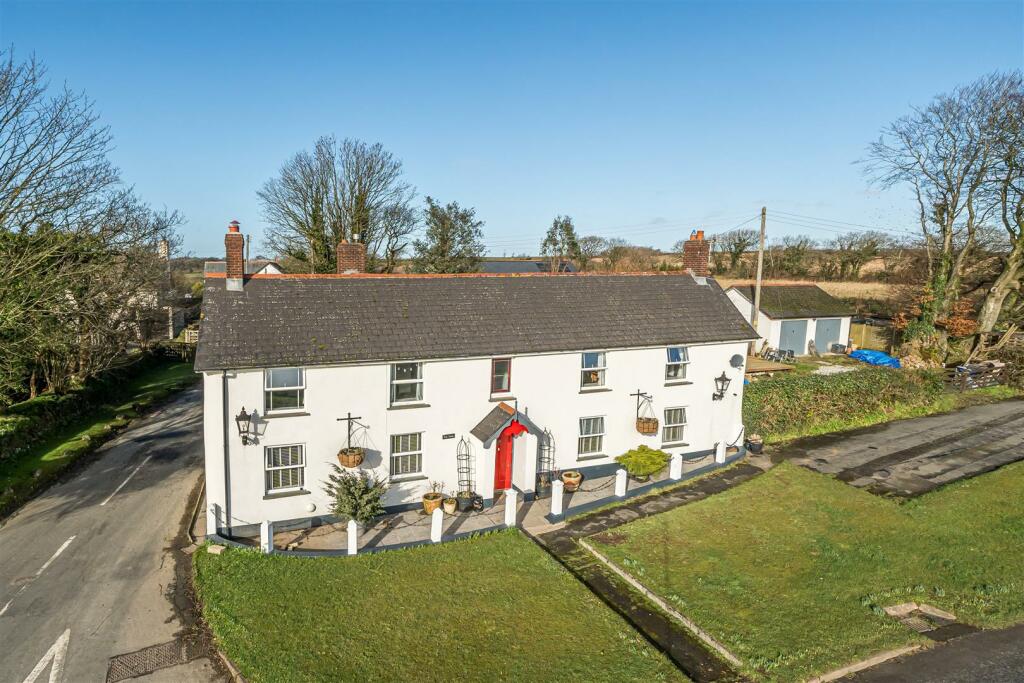 5 bedroom detached house for sale in Milton Damerel, Holsworthy, EX22