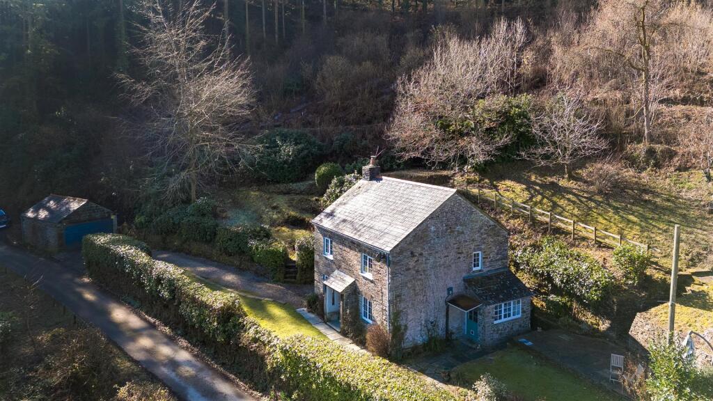 Main image of property: Luckett, Callington