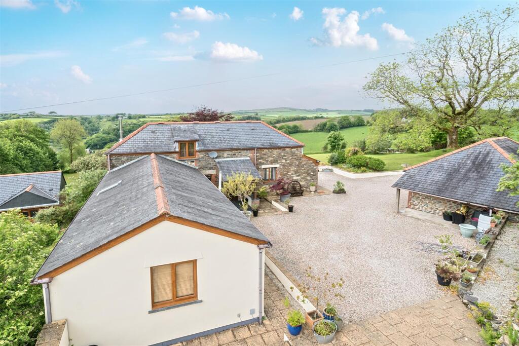 Main image of property: Dobwalls, Liskeard
