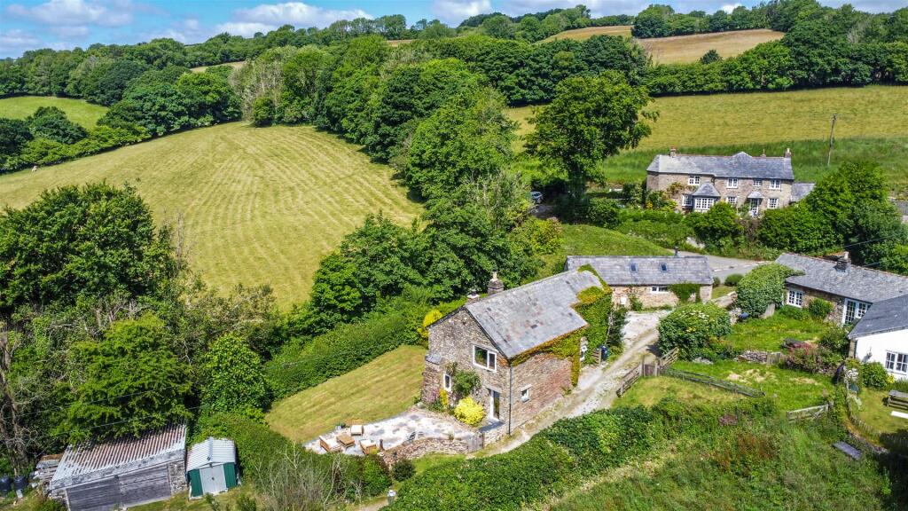 Main image of property: Duloe, Liskeard