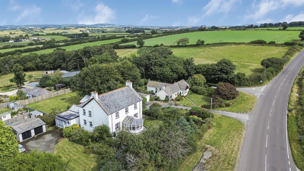 Main image of property: Morval, Looe