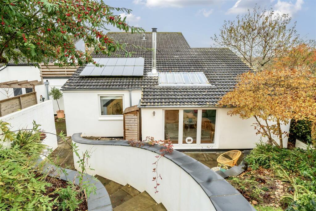 3 bedroom detached house for sale in Hunters Moon, Dartington, TQ9