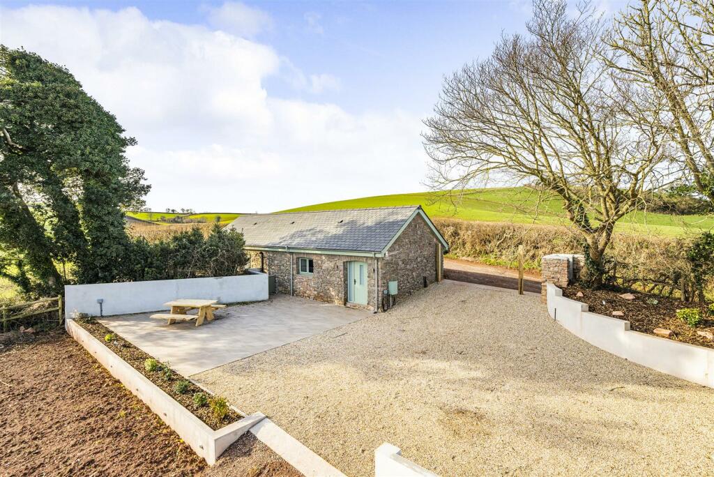 2 bedroom detached house for sale in Compton, Marldon, Paignton, TQ3