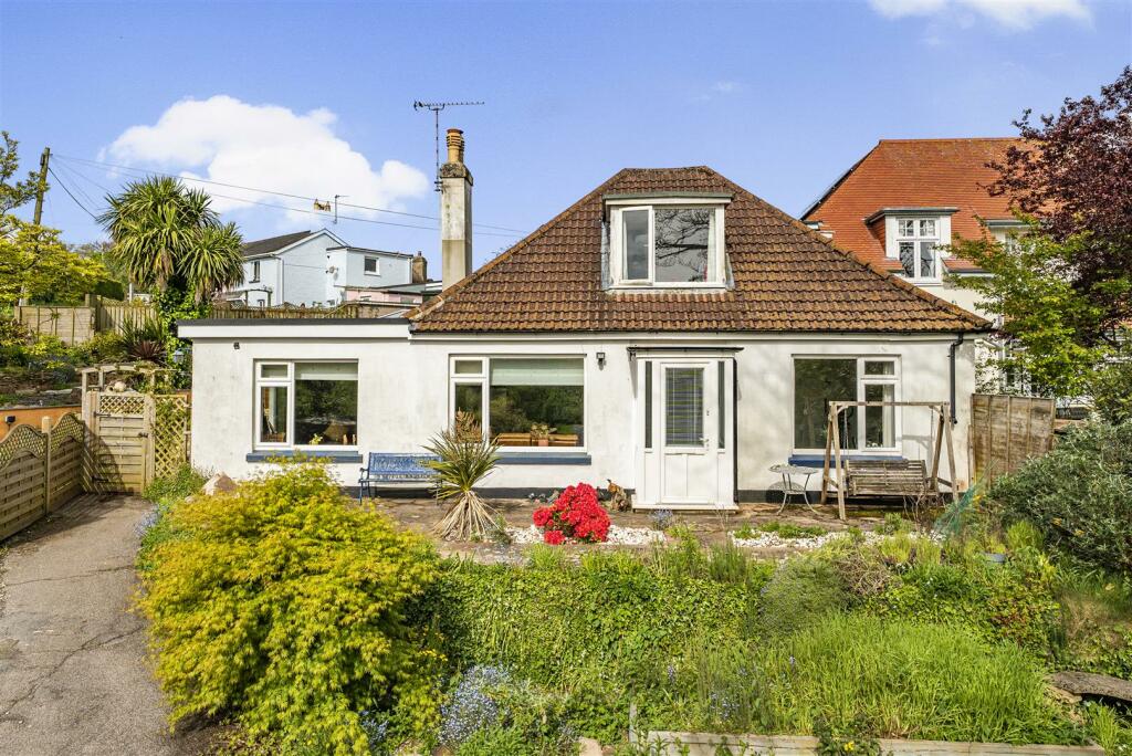 3 bedroom bungalow for sale in New Road, Stoke Gabriel, Totnes, TQ9