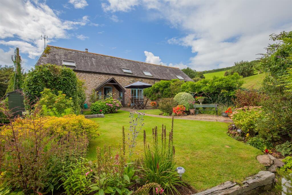 4 bedroom semidetached house for sale in East Cornworthy, Totnes, TQ9