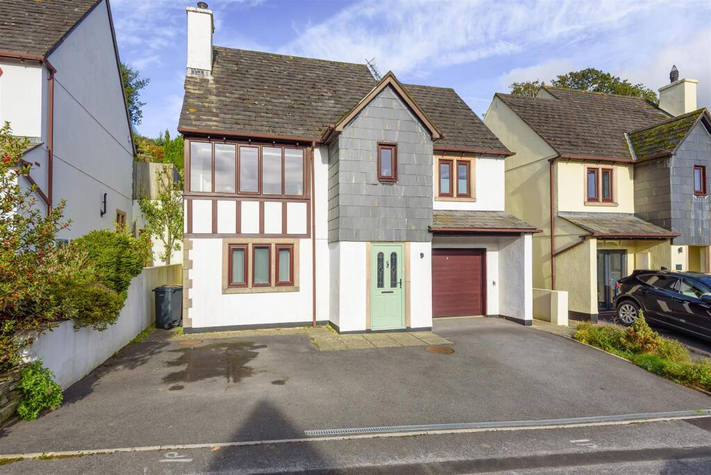 Main image of property: 42 Copland Meadows, Totnes