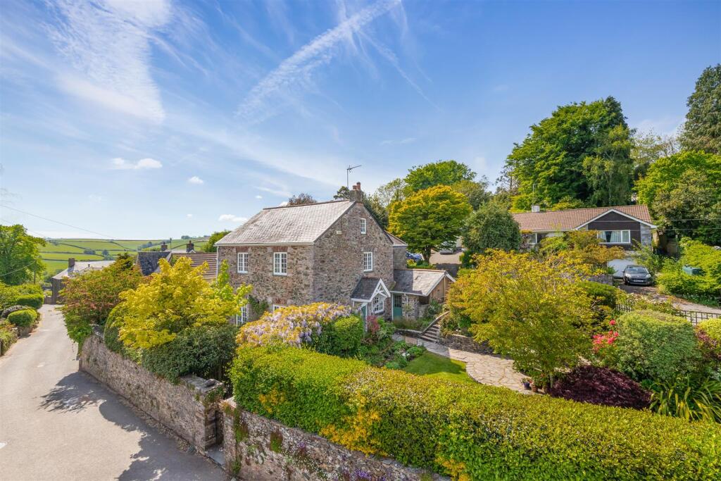 Main image of property: Ashprington, Totnes