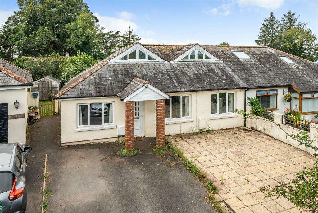 4 bedroom bungalow for sale in Flood Street, Stoke Gabriel, Totnes, TQ9