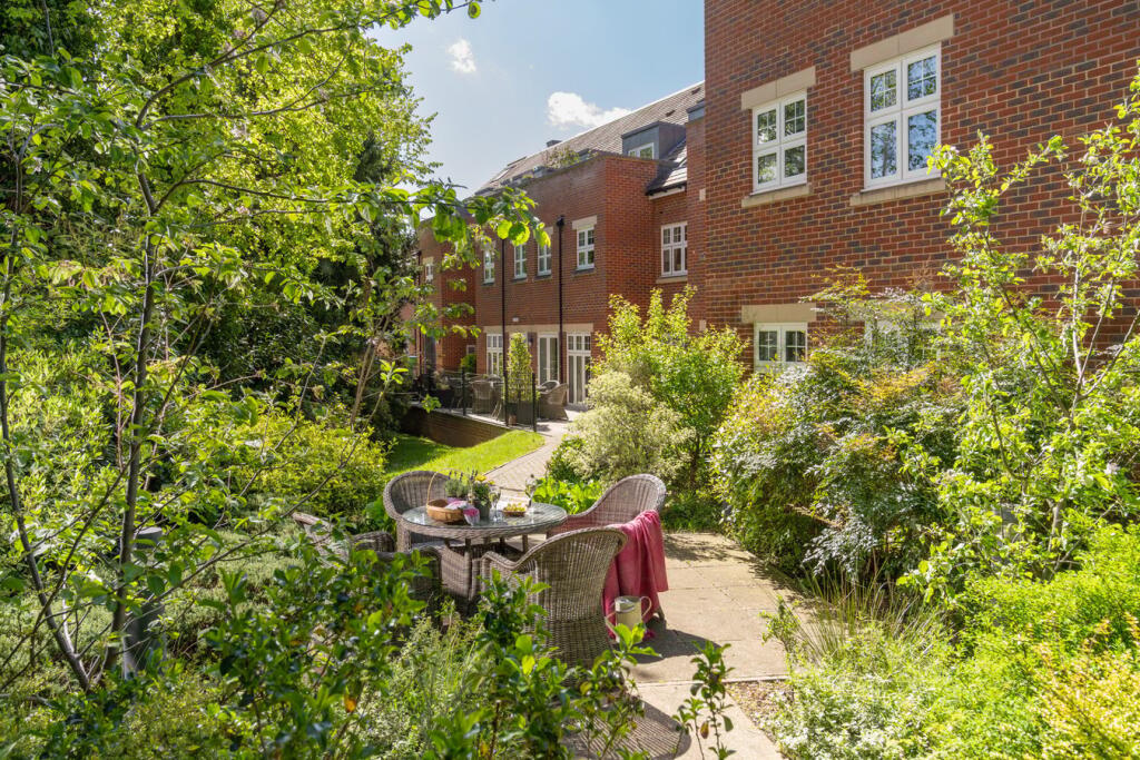 Main image of property: Marple Lane, Chalfont St Peter, SL9