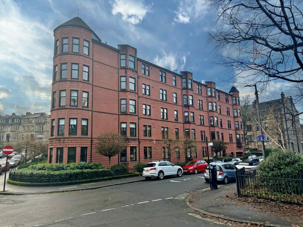 3 bedroom flat for sale in 4 3 6 Kingsborough Gate Hyndland G12