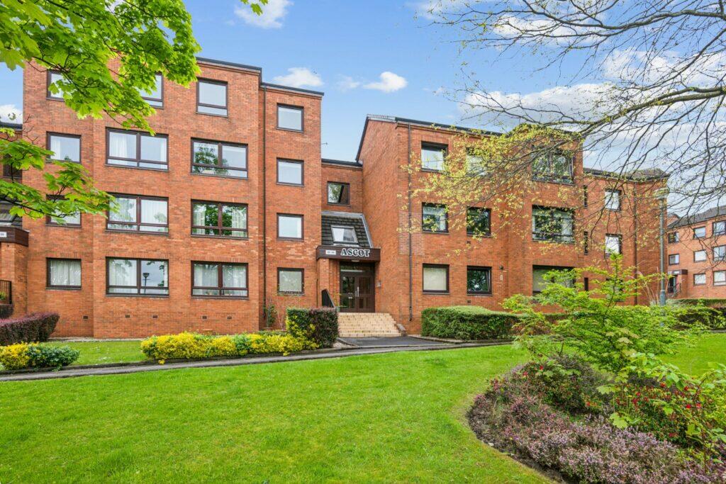 3 bedroom duplex for sale in 96 Ascot Court, Anniesland, G12 0BA, G12
