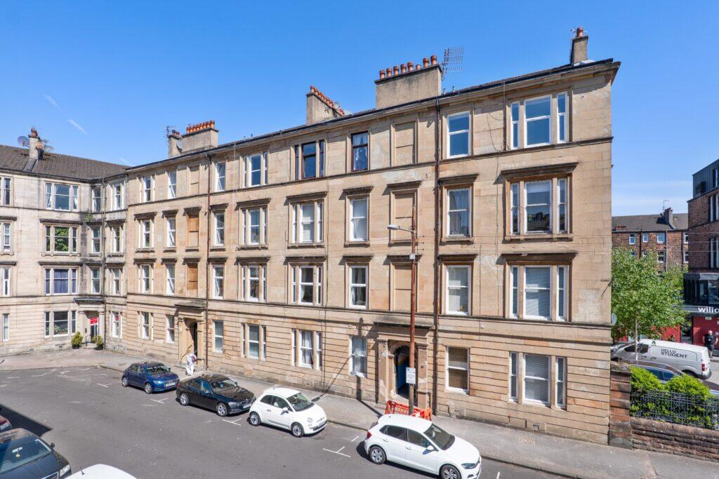 Main image of property: 3/1 6 Willowbank Crescent, Woodlands, G3 6NB