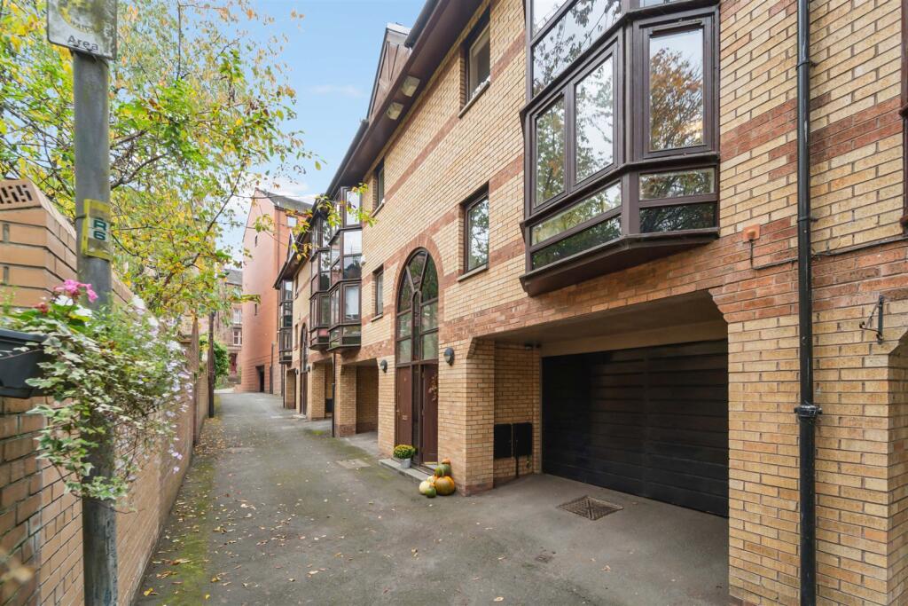 Main image of property: 7 Yarrow Gardens Lane, North Kelvinside, G20 6RZ