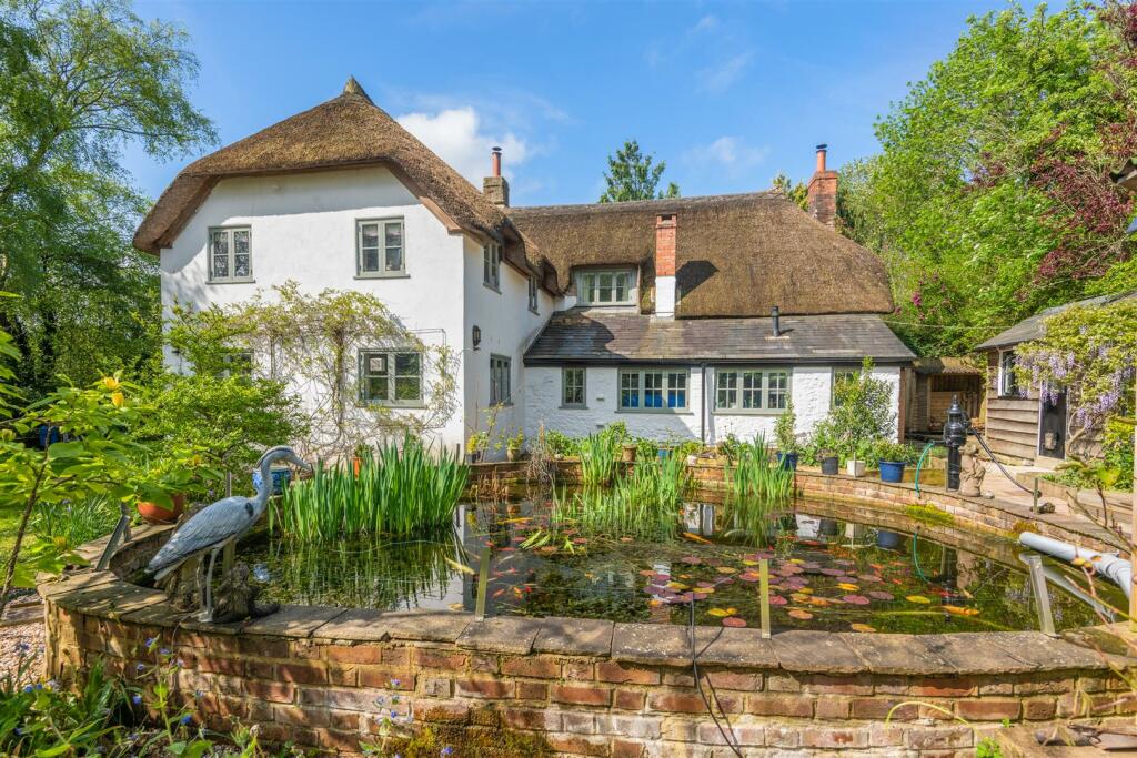 3 bedroom detached house for sale in South Chard, Chard, TA20