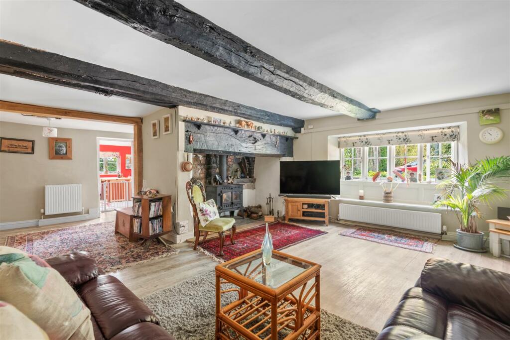 3 bedroom detached house for sale in South Chard, Chard, TA20