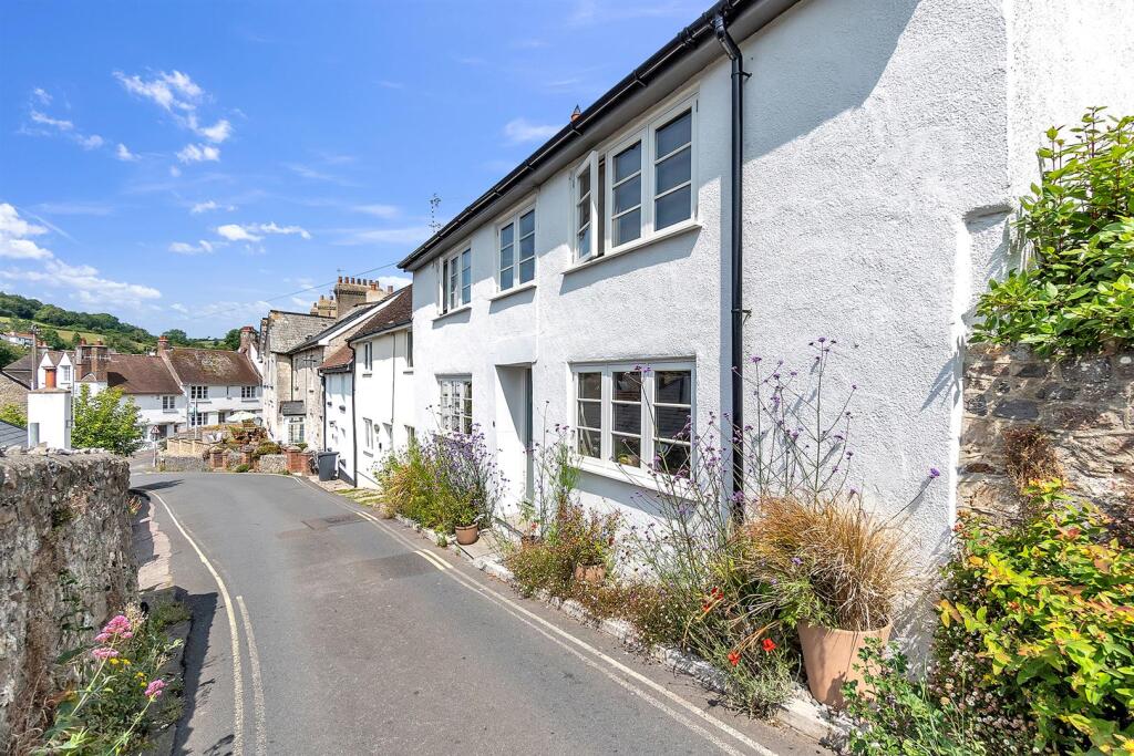 Main image of property: Long Hill, Beer, Seaton