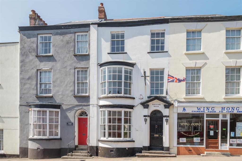 Main image of property: Honiton