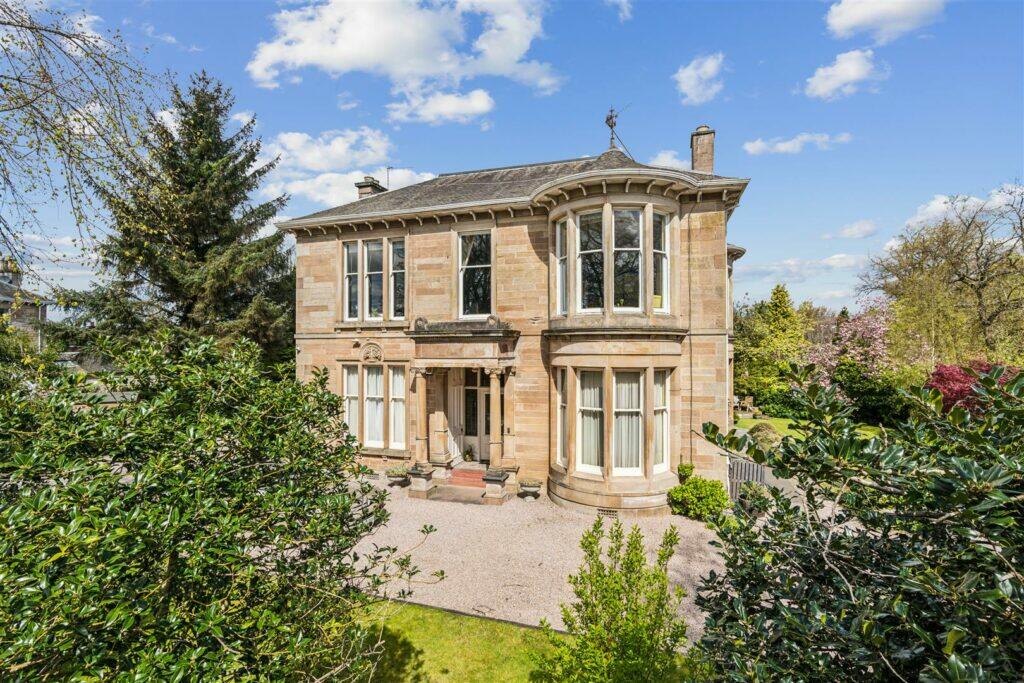 4 bedroom apartment for sale in 270A Nithsdale Road, Dumbreck, G41 5LR, G41