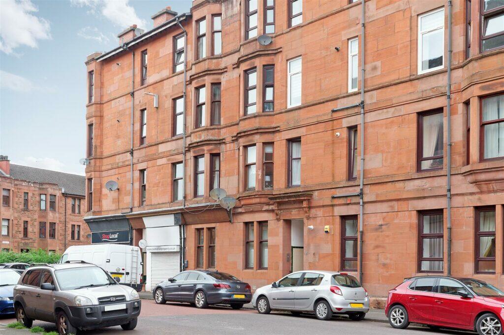 Main image of property: 0/1, 1 Greenholme Street, Cathcart, G44 4DU