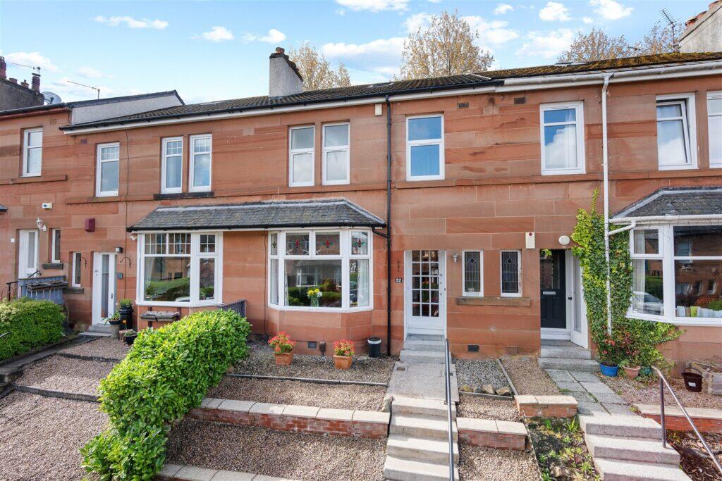 Main image of property: 92 Holeburn Road, Newlands, G43 2XN