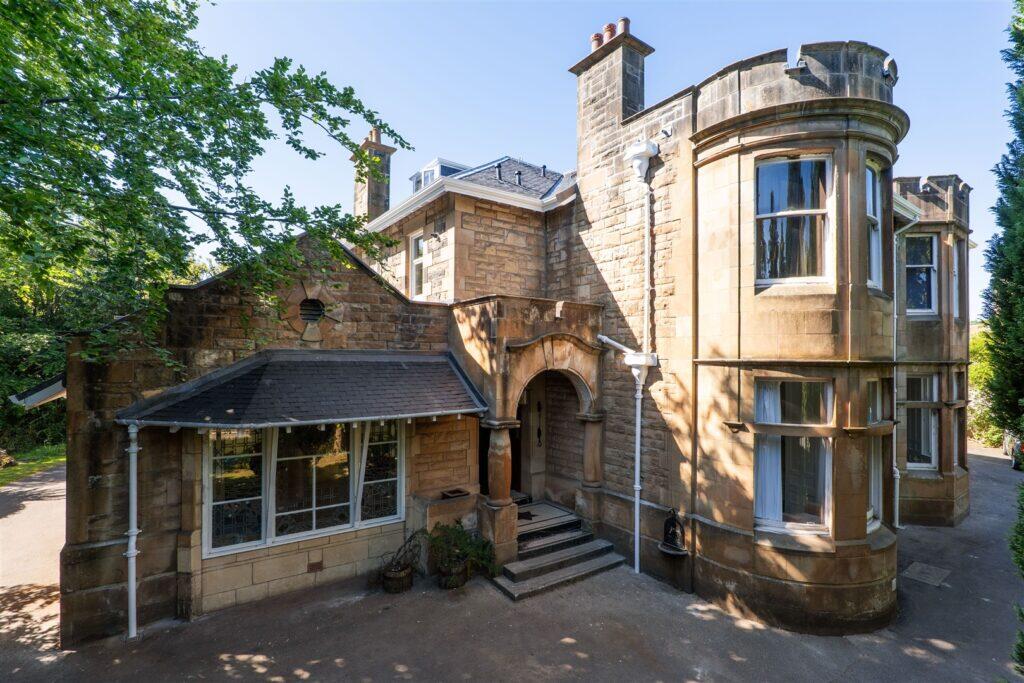 Main image of property: Flat 7, 64 Langside Drive, Newlands, G43 2ST