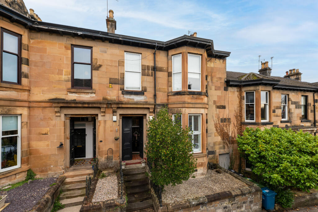 Main image of property: 0/1, 13 Ailsa Drive, Langside, G42 9UL