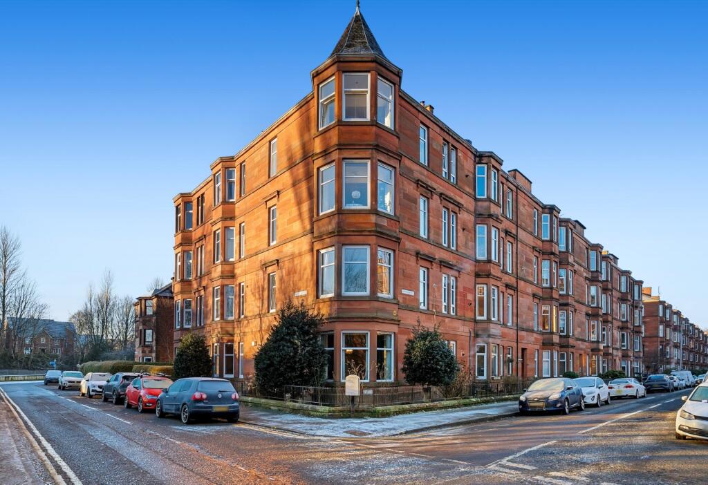 Main image of property: 0/2, 32 Cartside Quadrant, Battlefield, G42 9TH