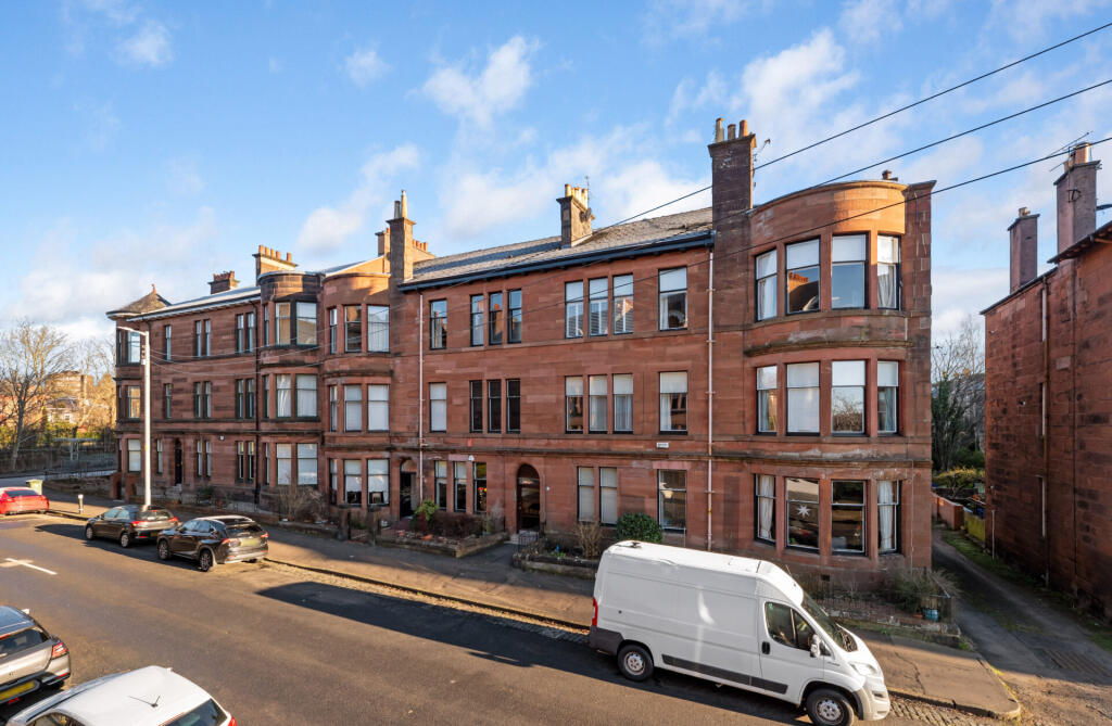 Main image of property: 2/1, 7 Dolphin Road, Pollokshields, G41 4LE