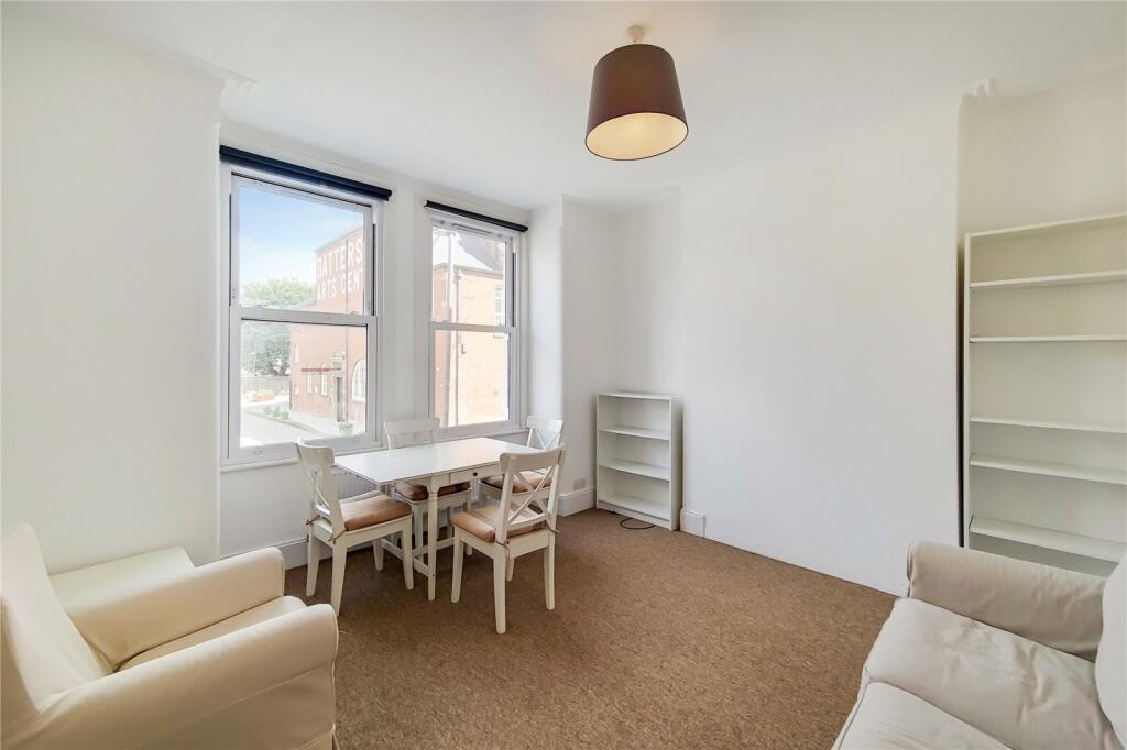 2 bedroom flat for rent in Theatre Street,
The Shaftesbury Estate, SW11
