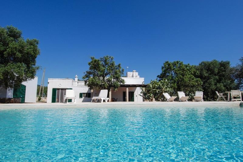 3 bedroom farm house for sale in Monopoli, Bari, Apulia, Italy