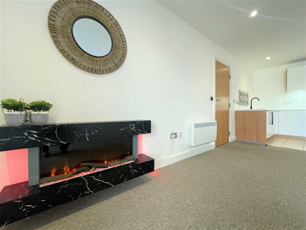 Additional property image - Midway Quay, Eastbourne, BN23 5DB