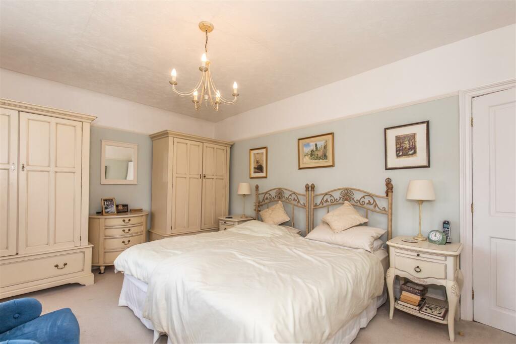 Additional property image - Manor Way, Eastbourne, BN20 9BN