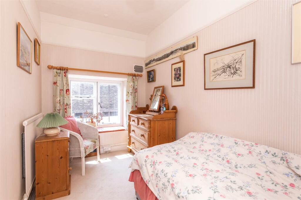 Additional property image - Manor Way, Eastbourne, BN20 9BN
