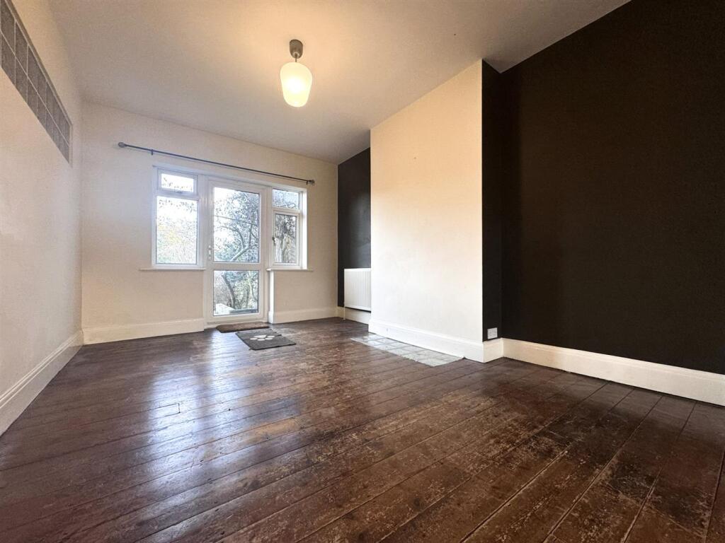 Additional property image - Victoria Drive, Eastbourne, BN20 8QH