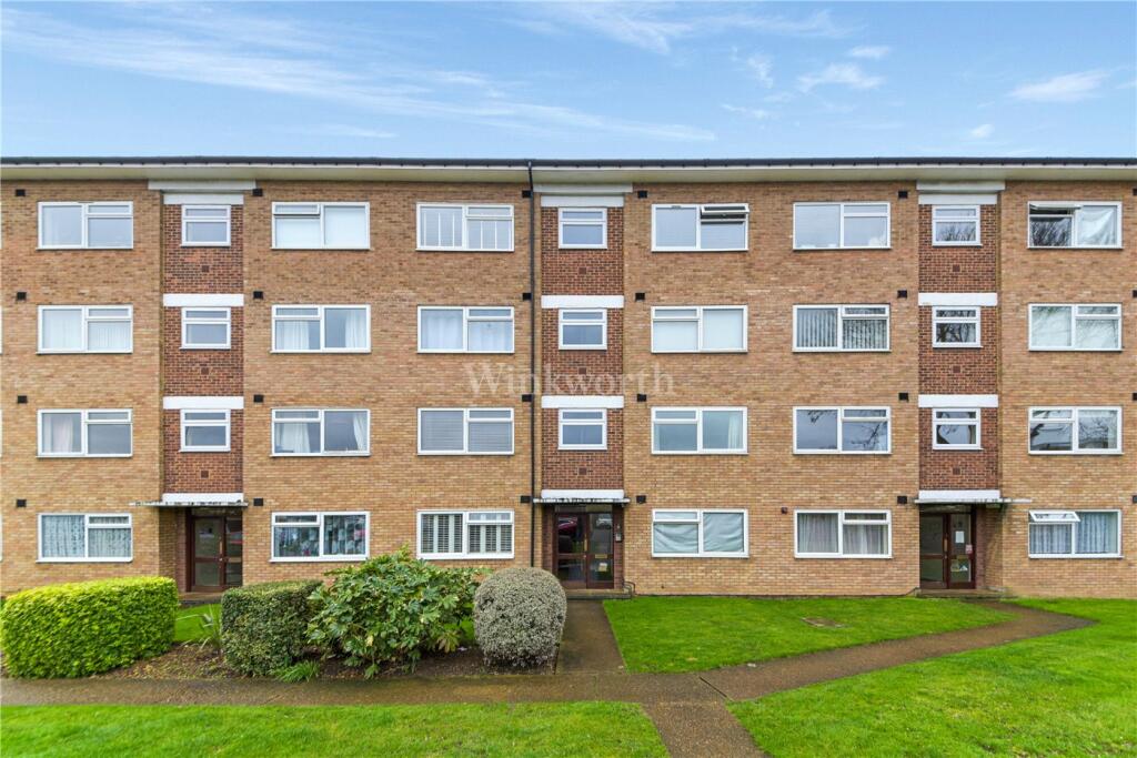 2 bedroom apartment for sale in Lankton Close, Beckenham, BR3