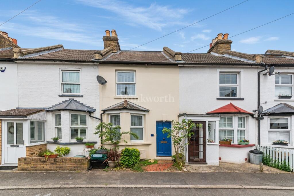 2 bedroom terraced house for rent in Yew Tree Road, Beckenham, Kent, BR3