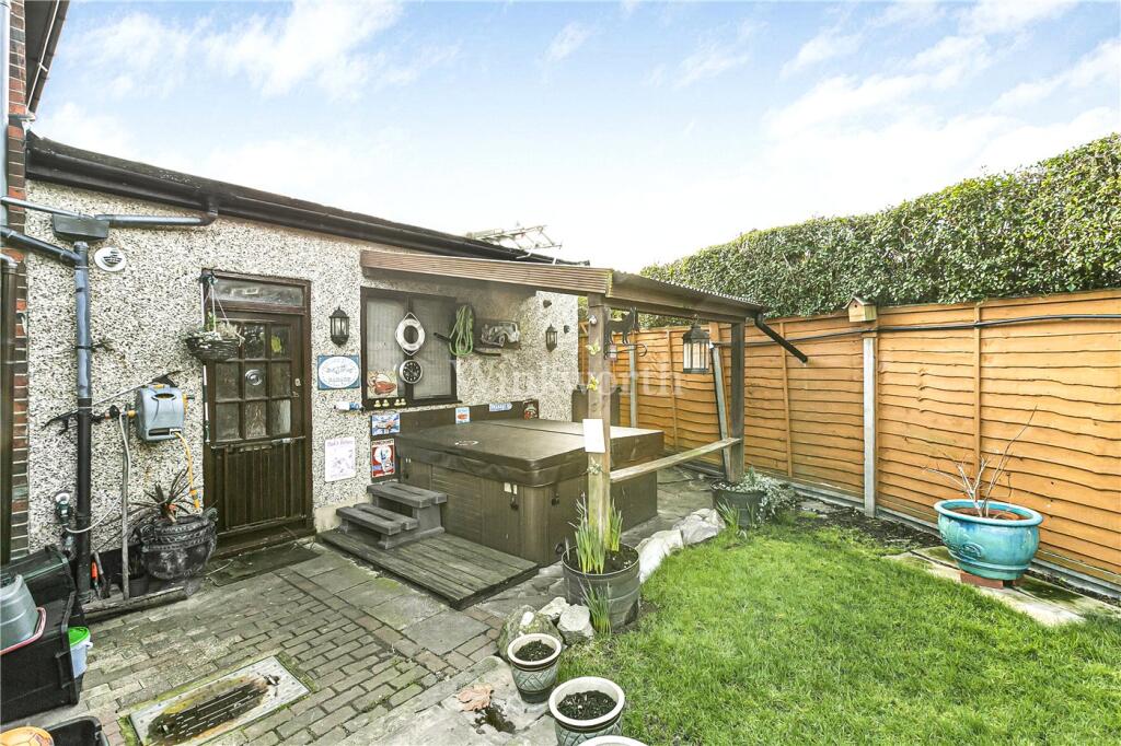 Additional property image - Balmoral Avenue, Beckenham, BR3