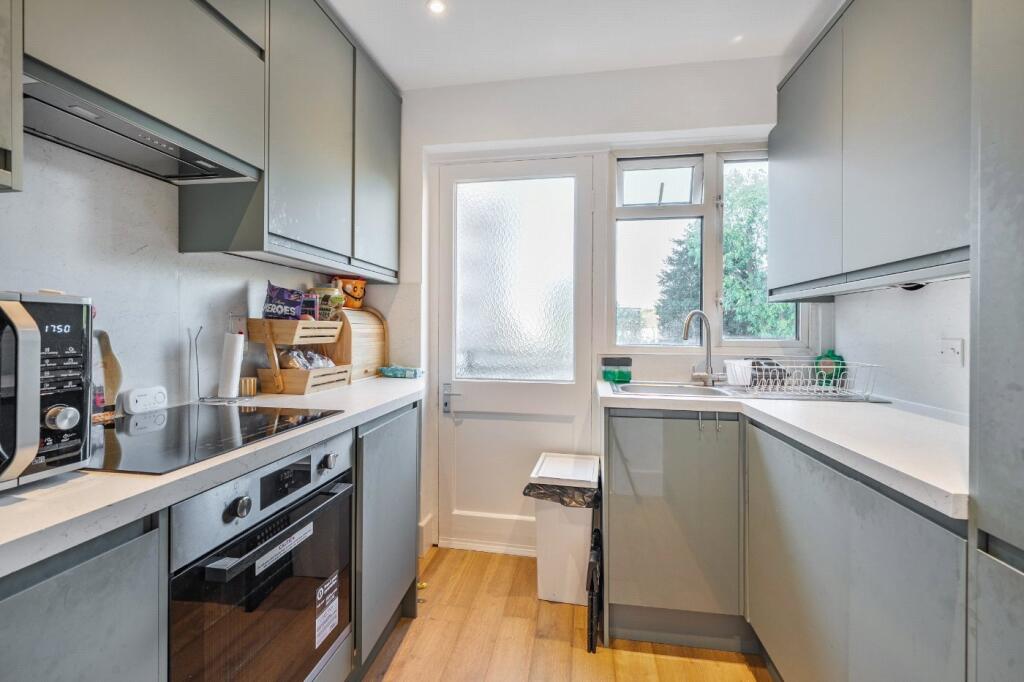 Main image of property: Croydon Road, Beckenham, BR3