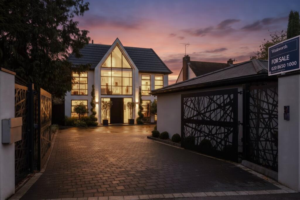 Main image of property: Croydon Road, Keston, BR2