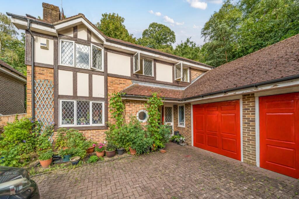 Main image of property: Birkdale Gardens, Croydon, CR0