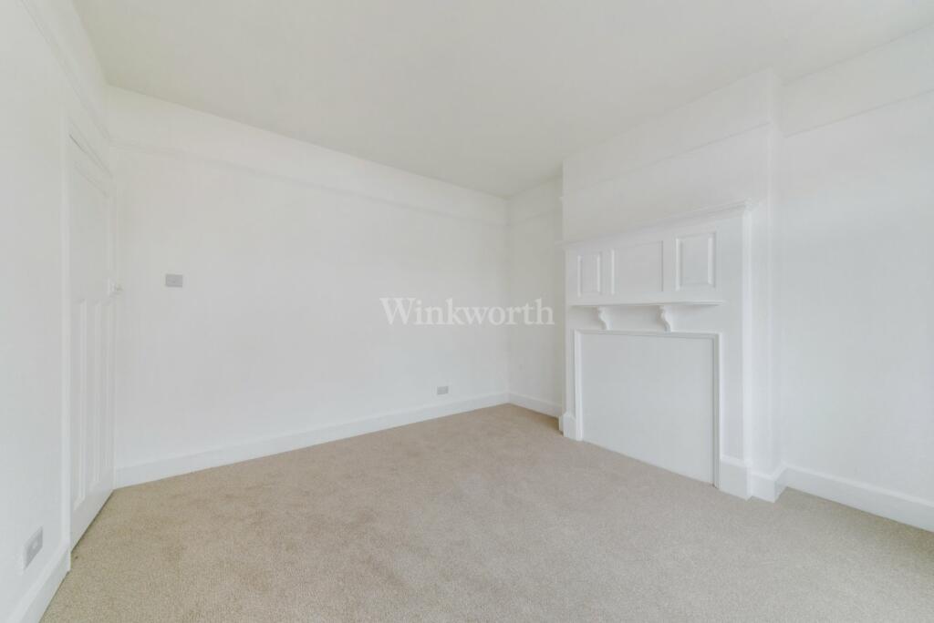 End of Terrace to rent on Colesburg Road, Beckenham, BR3