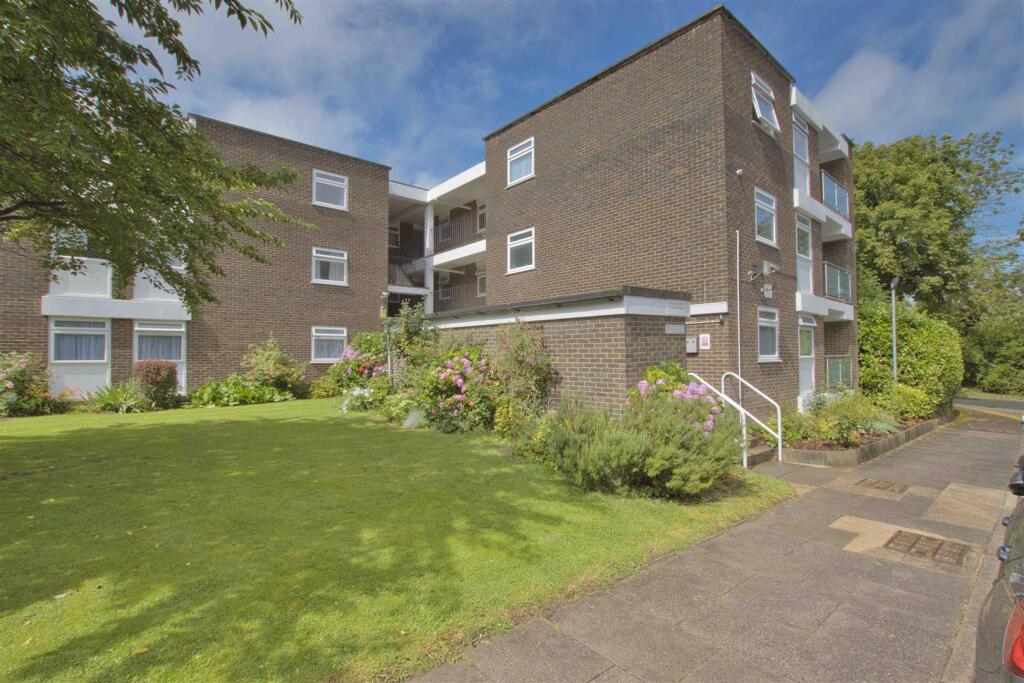 Main image of property: The Reddings,Red Road, Borehamwood